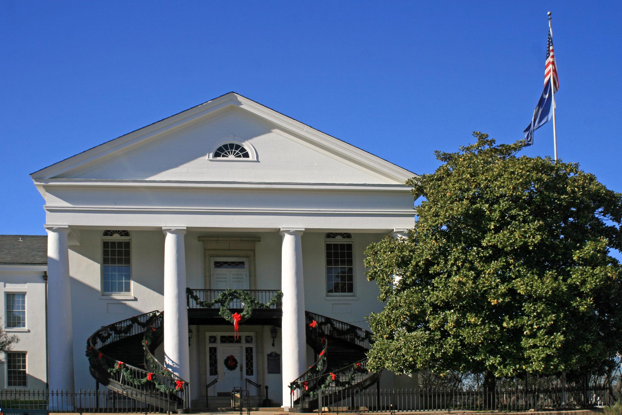 Front of Fairfield County Courthouse