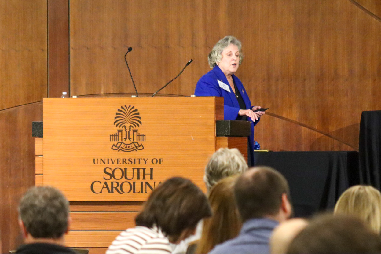 Professor Lisa Smith-Butler discusses AI in the legal field at the 2025 SC Local Government Attorney's Institute.